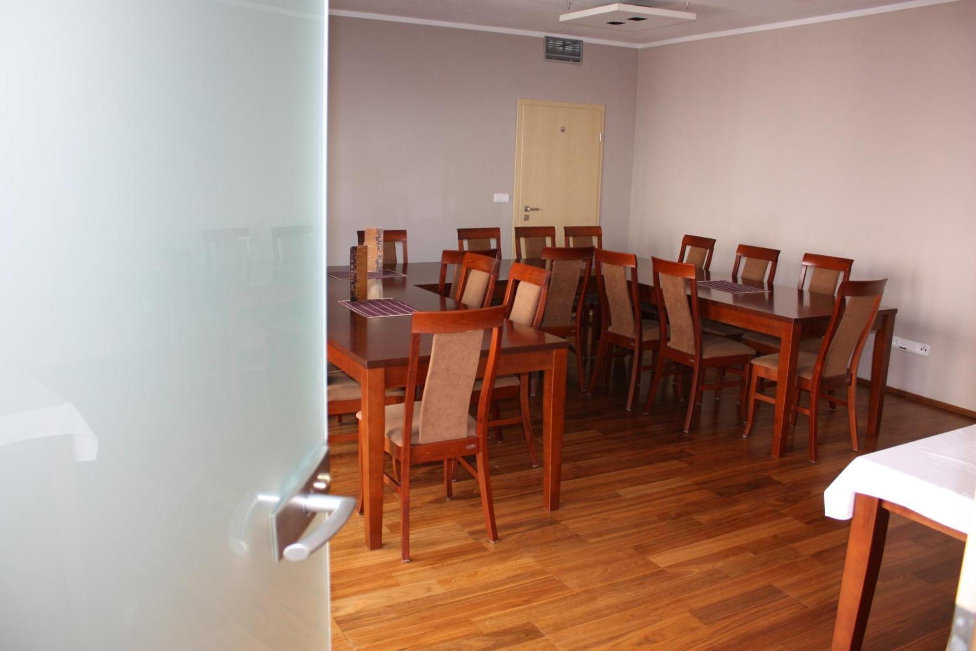 חרודים Penzion A Caferestaurant U Lavky מראה חיצוני תמונה